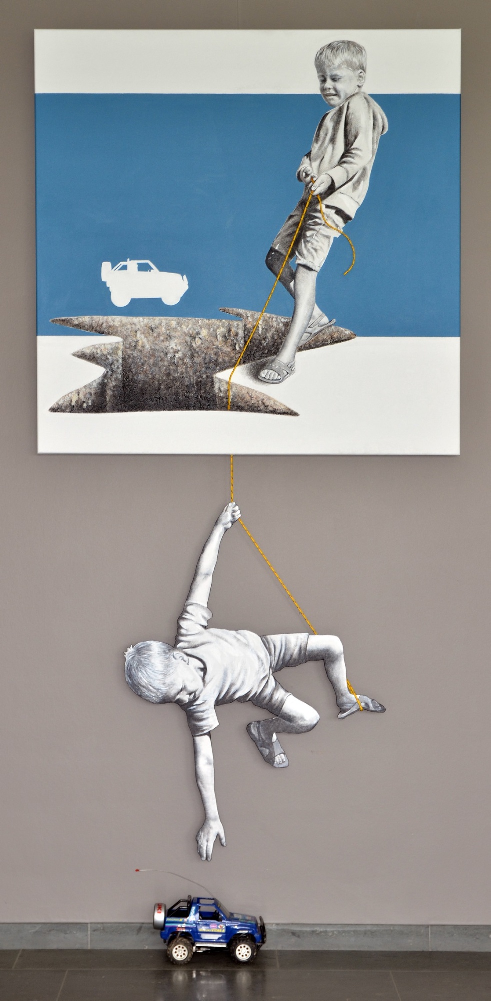 Oei, de monstertruck is in de put gevallen. image